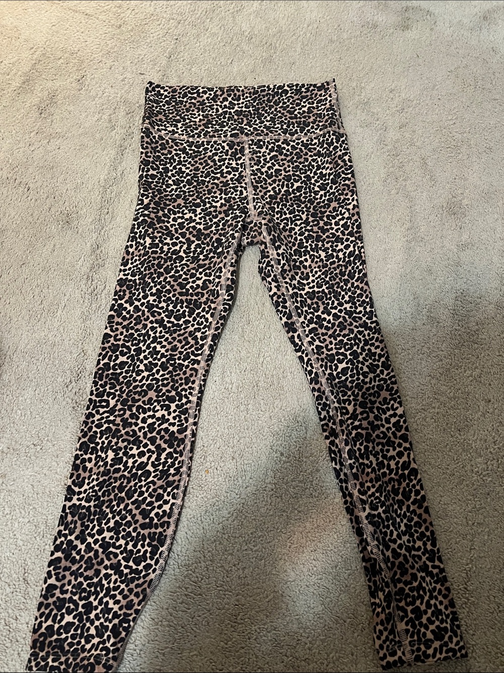 NWOT all in motion size m everyday soft ultra high rise 7/8 legging leopard